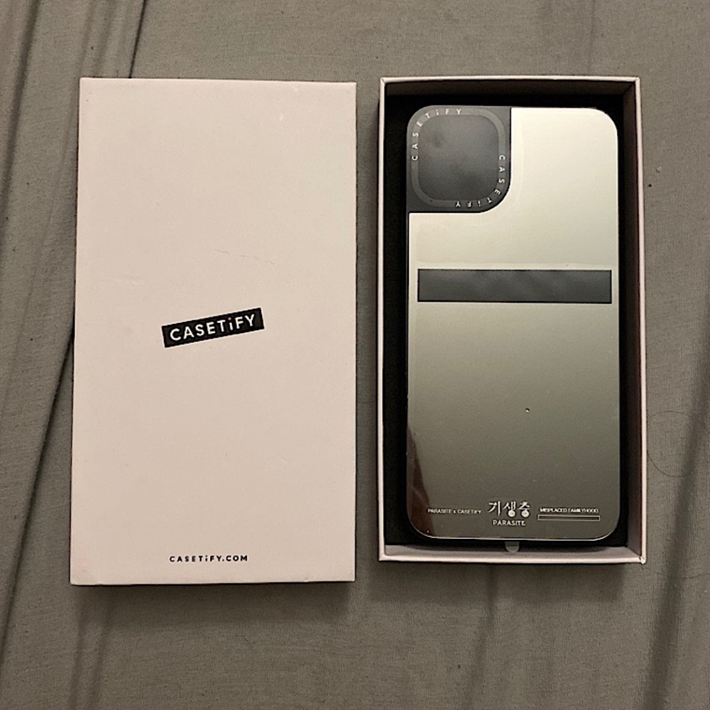 Casetify iPhone 11 Pro Max Parasite Case